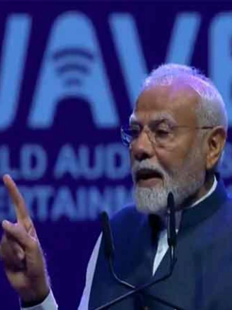 पीएम मोदी ने WAVES समिट का किया उद्घाटन, कहा- 'हमें सबके मन को जीतना है'