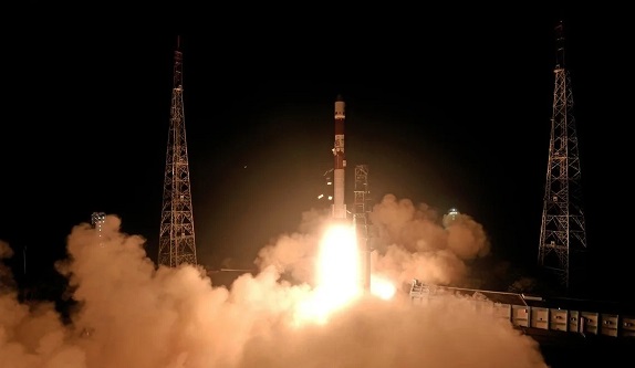 ISRO का EOS-09 मिशन रह गया अधूरा, तकनीकी गड़बड़ी के चलते तीसरे चरण को पार नहीं कर सका रॉकेट