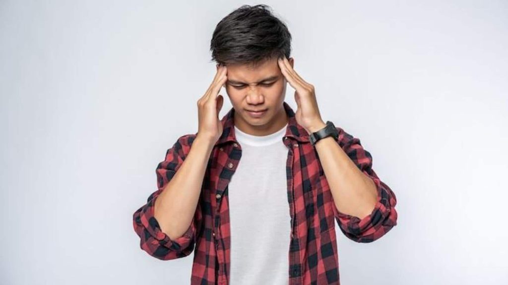 सिरदर्द होने पर आजमाएं ये 5 घरेलू नुस्खे, जल्द मिलेगा आराम