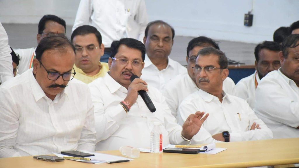 महाराष्ट्र के कांग्रेस विधायक पहलगाम हमले पर बोले- क्या आतंकियों को धर्म पूछने का समय है?