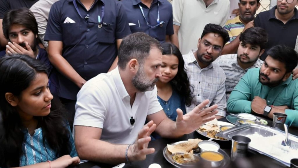 राहुल गांधी के अचानक दिल्ली विश्वविद्यालय पहुंचने पर नाराज हुआ प्रशासन, कड़ी चेतावनी दी