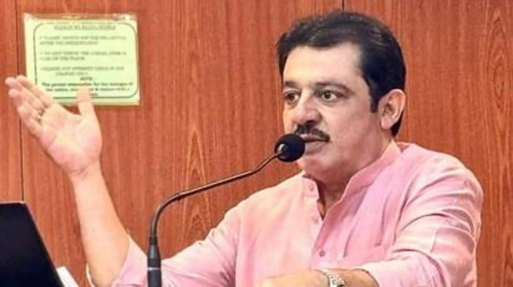 कर्नाटक के मंत्री का पाकिस्तान के खिलाफ फूटा गुस्सा, कहा- आत्मघाती बम पहनकर जाऊंगा