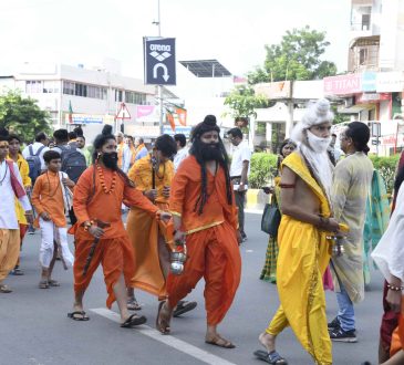 ‘વિશ્વ સંસ્કૃત દિન’ની ઉજવણી અંતર્ગત અમદાવાદમાં ‘સંસ્કૃત ગૌરવ યાત્રા’ યોજાઈ