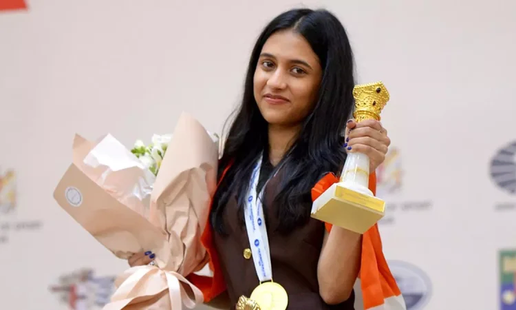 Divya Deshmukh को फिडे विश्व कप जीत के लिए सम्मानित किया गया