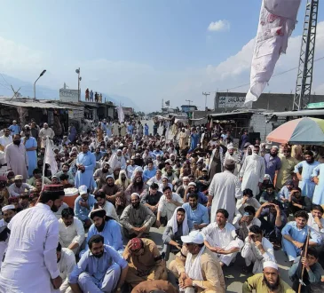KP सैन्य कार्रवाई से नागरिक अशांति बढ़ी