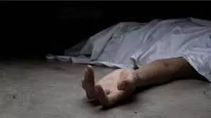 UP News: जन्मदिन पार्टी से लौट रहे बाइक सवार युवक की सड़क हादसे में मौत