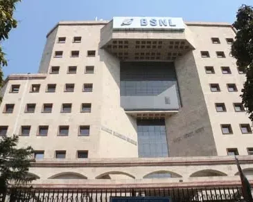 बीएसएनएल और एनआरएल ने रिफाइनरी क्षेत्र में भारत के पहले 5जी सीएनपीएन के लिए किया समझौता