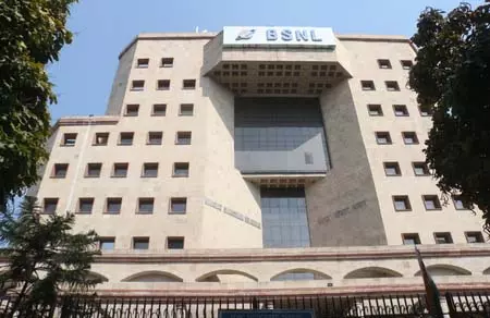 बीएसएनएल और एनआरएल ने रिफाइनरी क्षेत्र में भारत के पहले 5जी सीएनपीएन के लिए किया समझौता