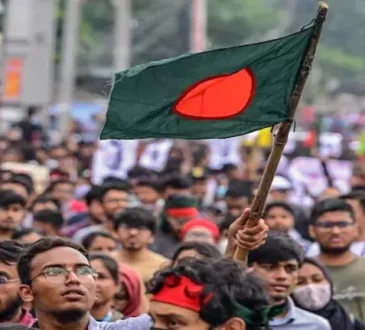 हसीना के निष्कासन के एक वर्ष बाद बांग्लादेश में हजारों लोगों की रैली