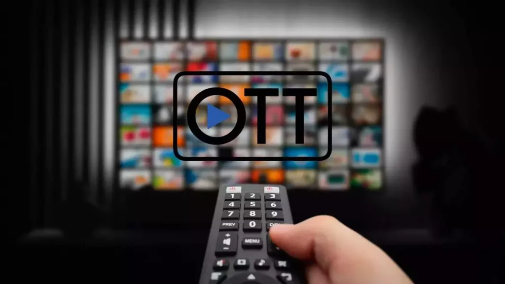 परांथु पो तमिल फिल्म अब OTTplay के माध्यम से JioHotstar पर स्ट्रीमिंग के लिए  है उपलब्ध