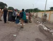 वाकडेवाड़ी–खड़की के बीच फुटपाथ बना कूड़ाघर, अतिक्रमण पर प्रशासन मौन