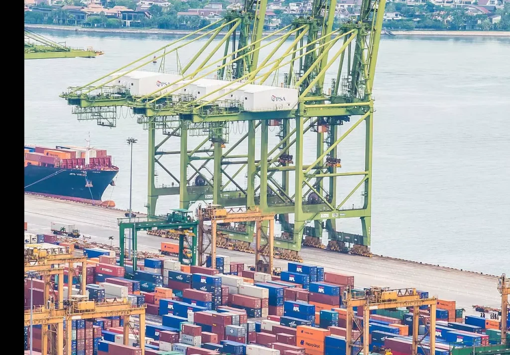 ટ્રમ્પના ટેરિફ રાજકારણ વચ્ચે ભારતે ‘વૈવિધ્યસભર નિકાસ’ નીતિ અપનાવી ट्रंप की टैरिफ राजनीति के बीच भारत ने अपनाई ‘विविध निर्यात’ की नीति