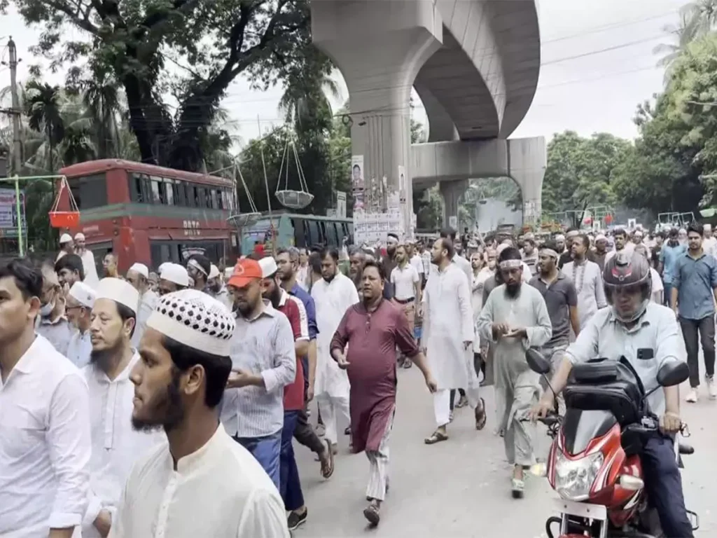 बांग्लादेश में कड़ी सुरक्षा के बीच विद्रोह की वर्षगांठ का जश्न शुरू