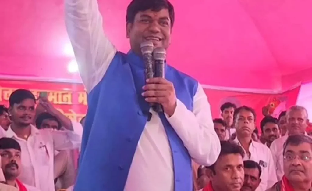 મુકેશ સાહનીએ જાહેરાત કરી કે, વીઆઇપી ચેમ્પરનની મોટાભાગની બેઠકોમાં ઉમેદવારોને મેદાનમાં ઉતારશે. મુકેશ સાહનીએ જાહેરાત કરી કે વીઆઇપી ઉમેદવારોને ચેમ્પરાનની મોટાભાગની બેઠકો પર ઉતારશે | મુકેશ સાહનીએ જાહેરાત કરી કે, વી.આઇ.પી. मुकेश सहनी का ऐलान, चंपारण की अधिकांश सीटों पर वीआईपी उतारेगी उम्मीदवार | Mukesh Sahni announces that VIP will field candidates on most seats in Champaran | मुकेश सहनी का ऐलान, चंपारण की अधिकांश सीटों पर वीआईपी उतारेगी उम्मीदवार