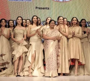 'वस्त्र कथा' में सीएम रेखा ने दिल्लीवासियों से गर्व के साथ हथकरघा पहनने का आग्रह किया