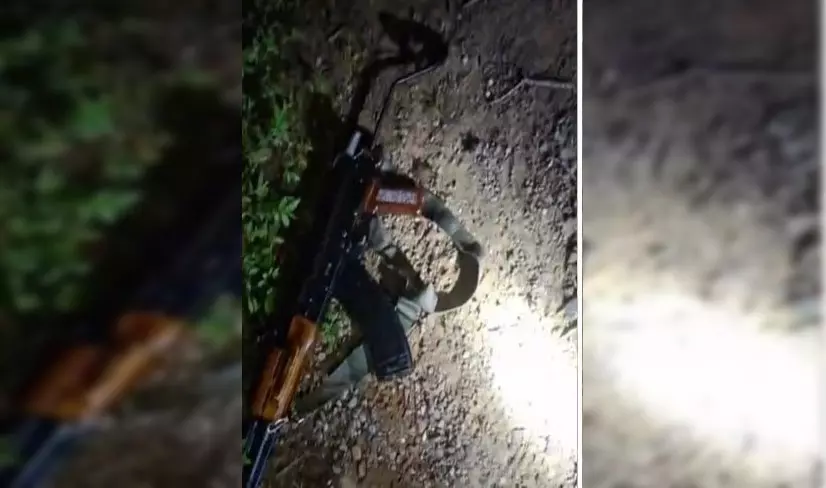 એસટીએફ ક્રિયા: કુખ્યાત ગેંગસ્ટર થાંભલાઓ, એકે -47 સહિતના કેટલાક શસ્ત્રો કબજે કર્યા STF की कार्रवाई: कुख्यात गैंगस्टर ढेर, एके-47 समेत कई हथियार जब्त