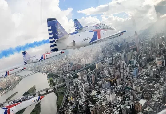 चीन ने ताइवान के आसपास सैन्य घुसपैठ बढ़ा दी | China increases military incursions around Taiwan