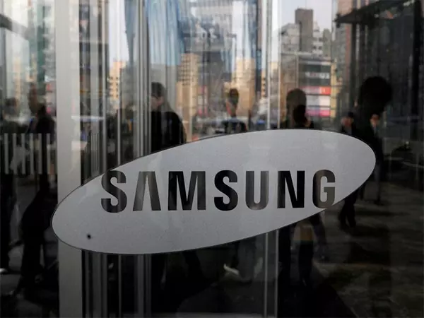 एप्पल चिप सौदे से सैमसंग इलेक्ट्रॉनिक्स के शेयरों में तेजी | Samsung Electronics shares rise on Apple chip deal