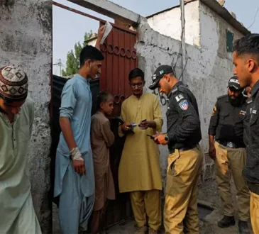 पाकिस्तान 1 सितंबर से समाप्त हो चुके निवास कार्ड वाले अफगान शरणार्थियों का निर्वासन शुरू करेगा