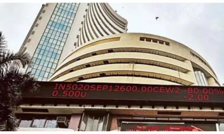 सेंसेक्स में 765 अंकों की गिरावट, निफ्टी 24,400 अंक के नीचे आया