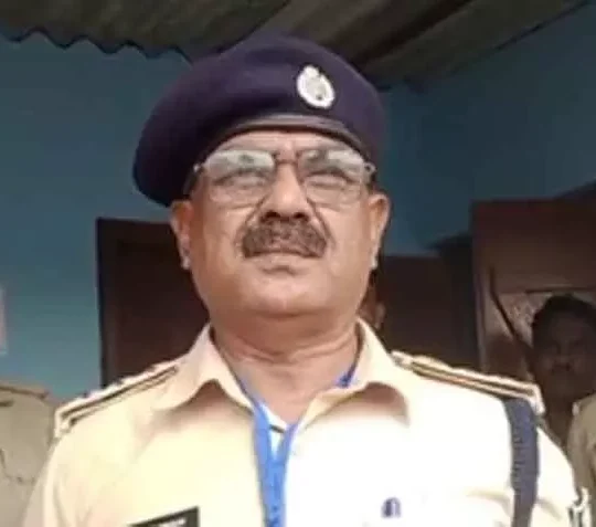 दरभंगा फायरिंग कांड : 5 मुख्य आरोपियों को आत्मसमर्पण का अल्टीमेटम, कुर्की...