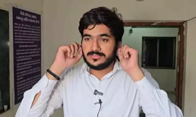 बर्थडे बॉय को उठक-बैठक की सजा, तलवार से केक काटते वीडियो हुआ था वायरल | Birthday boy...