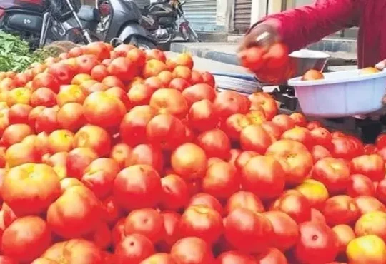 केंद्र ने दिल्ली में टमाटर की कीमतों के लिए भारी बारिश को जिम्मेदार ठहराया