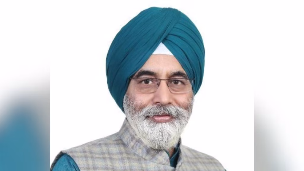 એસસીના રખડતા કૂતરાઓને દૂર કરવાના આદેશ પર, દિલ્હી મેયરે કહ્યું, “અમે તબક્કાવાર છીએ … दिल्ली मेयर ने SC के आवारा कुत्तों हटाने के आदेश पर कहा, "हम चरणबद्ध तरीके से...