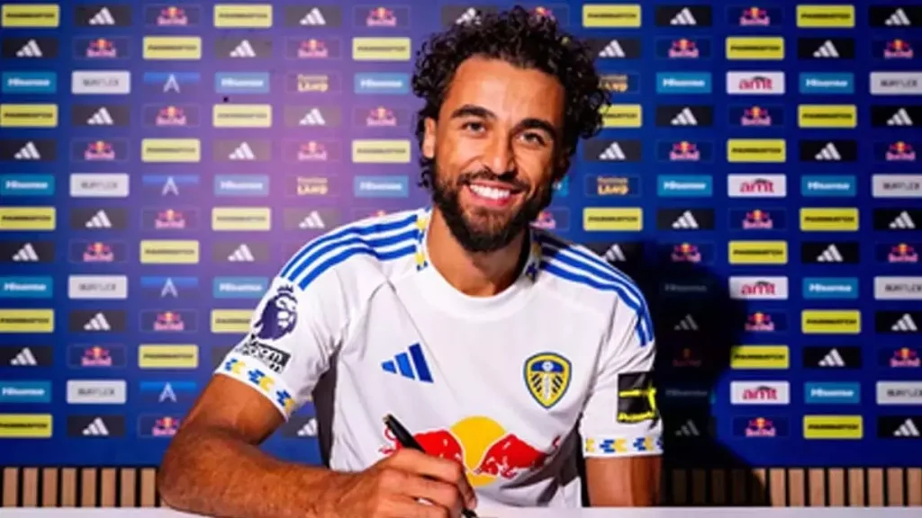 Leeds  यूनाइटेड ने डोमिनिक कैल्वर्ट-लेविन को एक स्वतंत्र एजेंट के रूप में...