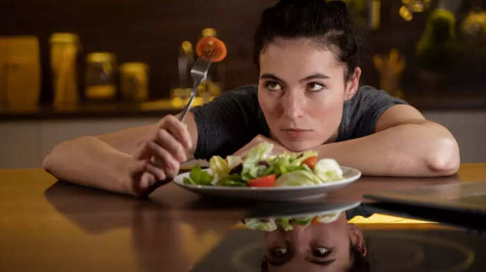 ચરબી ઘટાડવા માટે પરેજી પાળવી જરૂરી નથી, તાણ ઓછું ખોરાક આપી શકે છે, 5 ભૂલો … 5 mistakes slows down fat burning know right ways to lose weight