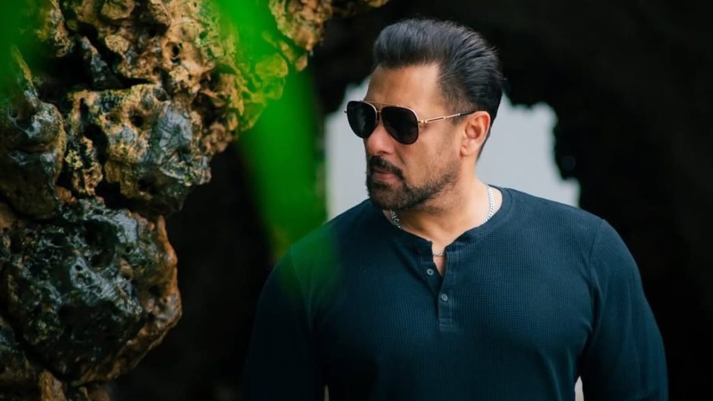 सलमान खान इन दिनों अपनी फिल्म बैटल ऑफ गलवान को लेकर खबरों में बने हुए हैं।...