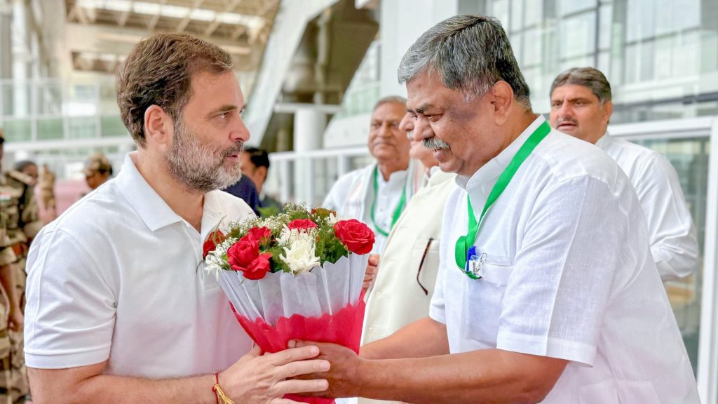 इतिहास को लेकर भी कांग्रेस नेता ने BJP और RSS पर आरोप लगाए। उन्होंने कहा कि...