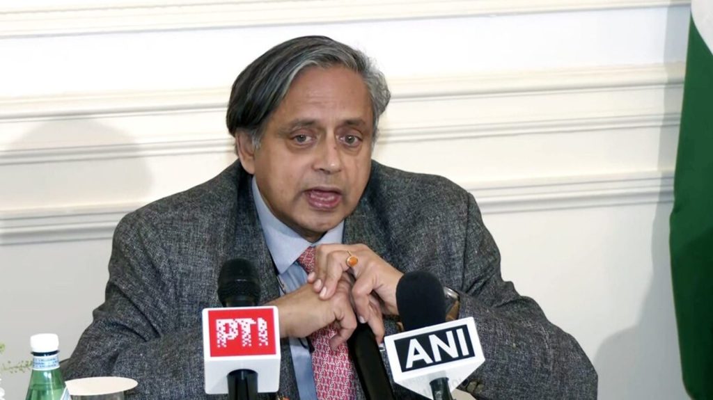 Shashi Tharoor: शशि थरूर ने कहा कि मैं इस बात का सम्मान करता हूं कि यह श्रीलंका का...