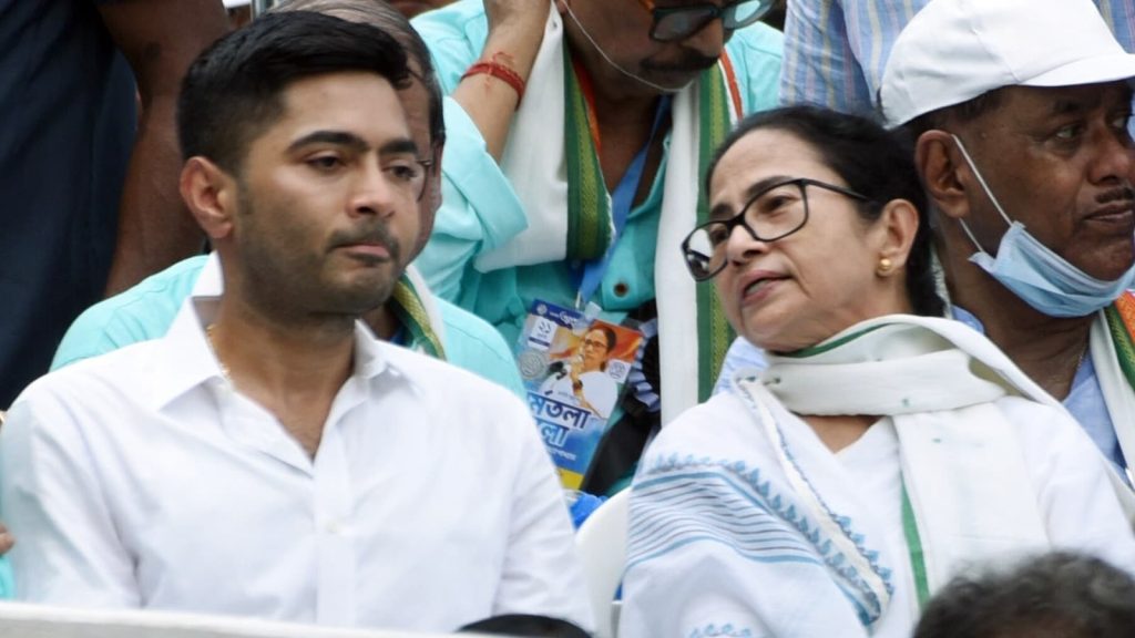 टीएमसी सांसद अभिषेक बनर्जी ने मंगलवार को कहा कि अगर निर्वाचन आयोग कहता है...