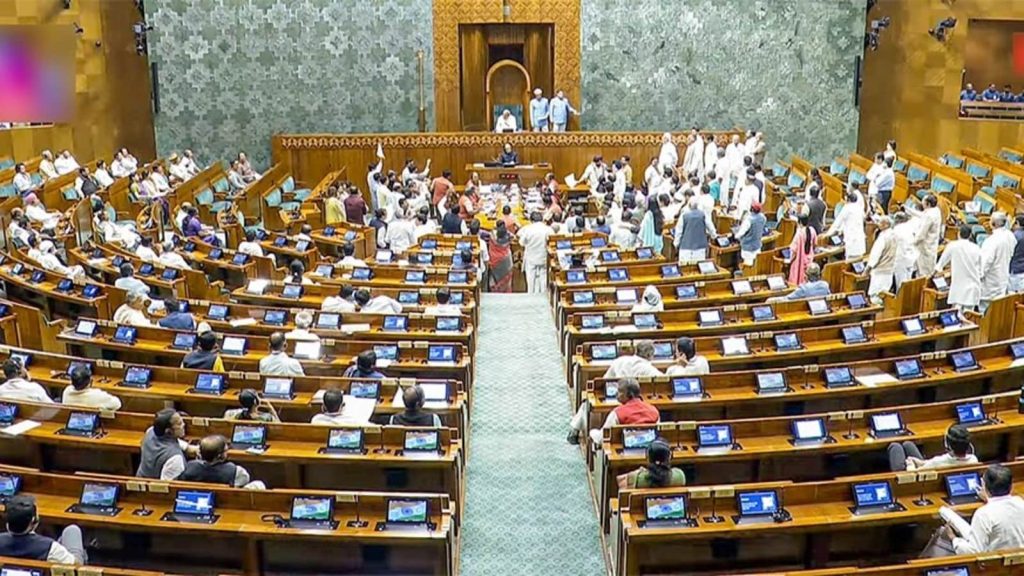 Monsoon Session LIVE: कल तक के लिए स्थगित हुई दोनों सदनों की कार्यवाही, SIR पर विपक्ष का जोरदार...