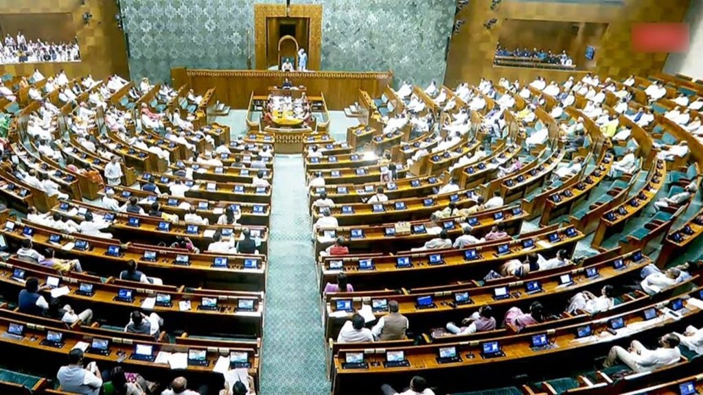 पहले विपक्षी दलों ने 8 अगस्त को चुनाव आयोग तक मार्च का फैसला किया था, लेकिन...