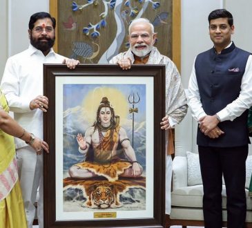 दिल्ली के दौरे पर आए शिंदे ने गृह मंत्री अमित शाह से मुलाकात के बाद...