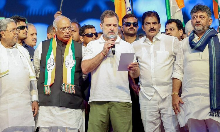 यह विवाद राहुल गांधी की प्रेस कॉन्फ्रेंस से शुरू हुआ, जिसमें उन्होंने EC पर...