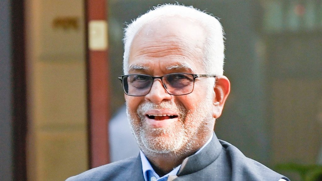 उपराष्ट्रपति चुनाव में विपक्ष के उम्मीदवार सुदर्शन रेड्डी का नक्सल फैसले...