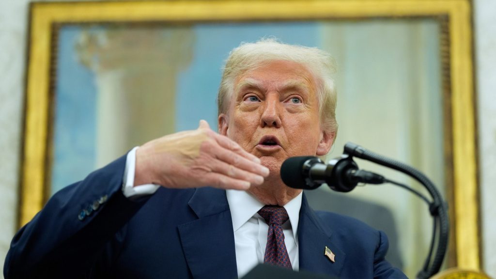 अमेरिकी राष्ट्रपति डोनाल्ड ट्रंप ने देश में जल्द से जल्द जनगणना करवाने का...