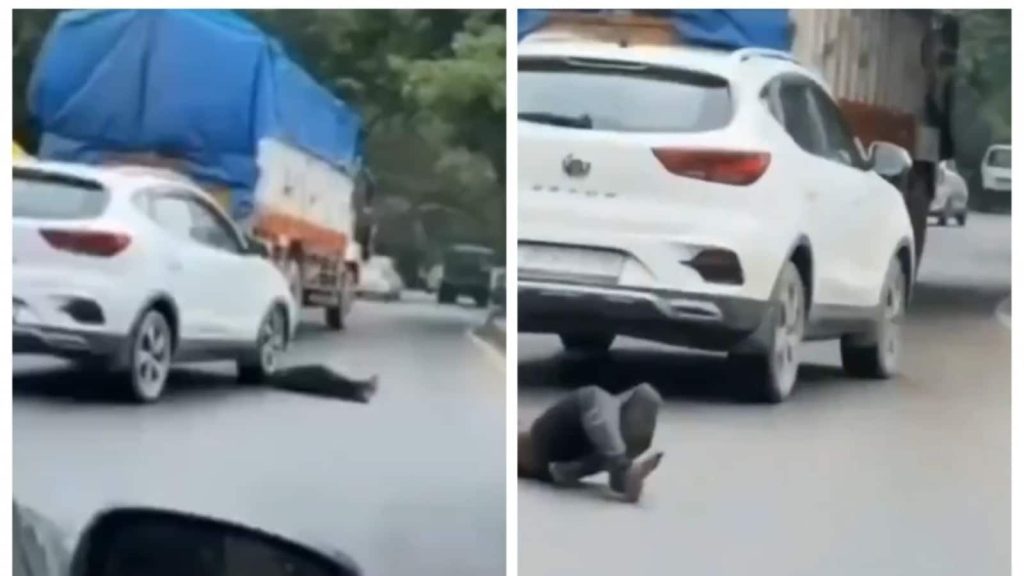 गाजियाबाद जिले के मधुबन बापूधाम थानाक्षेत्र में सोमवार को एक बेकाबू कार...