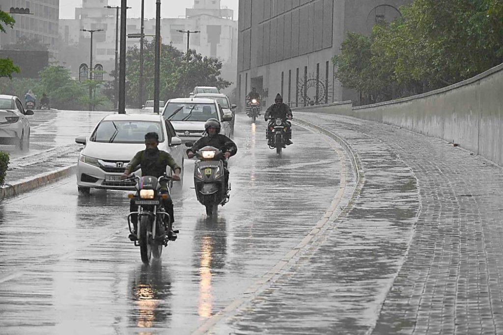 અત્યાર સુધીમાં રાજ્યમાં સરેરાશ ૬૪ ટકાથી વધુ વરસાદ નોંધાયો