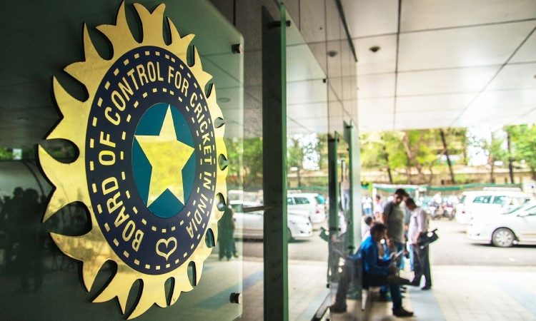 भारतीय क्रिकेट बोर्ड (BCCI) खेल विधेयक में आरटीआई से बच गया है। सरकारी सहायता...