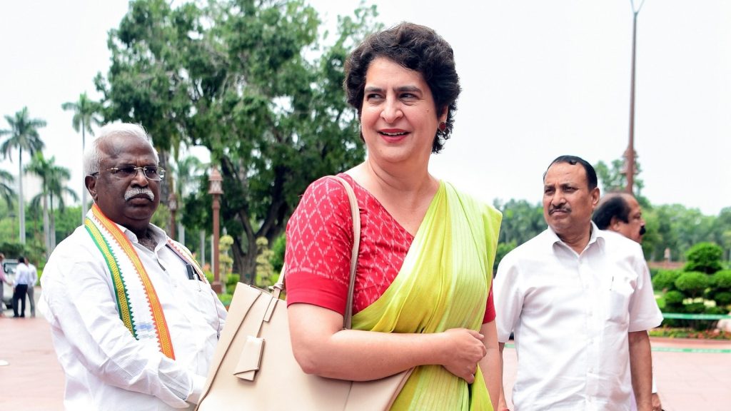 बीजेपी ने प्रियंका के खिलाफ निशाना साधा है। अदालत की अवमानना याचिका दायर...