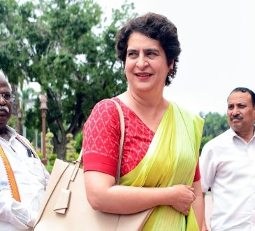 बीजेपी ने प्रियंका के खिलाफ निशाना साधा है। अदालत की अवमानना याचिका दायर...