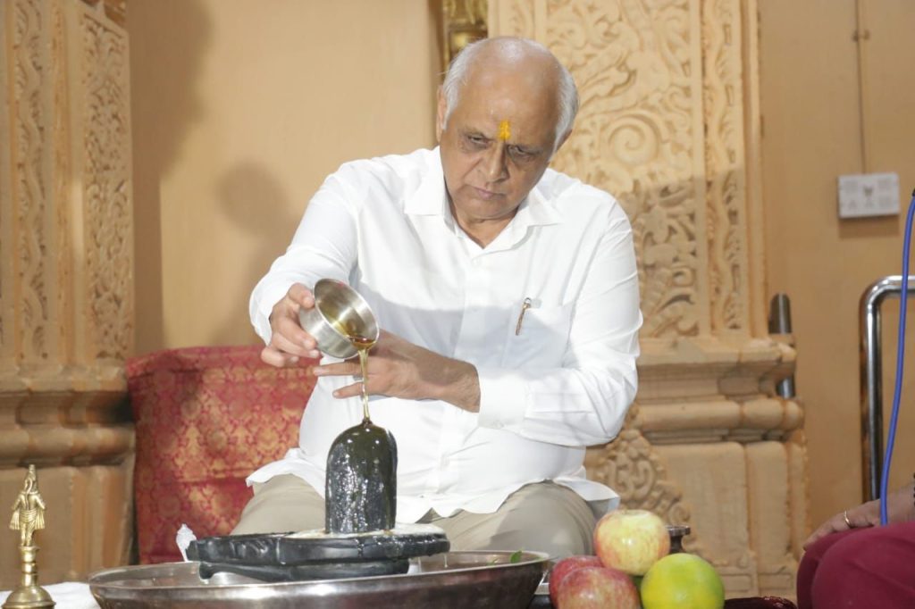 મુખ્યમંત્રીએ  પવિત્ર શ્રાવણ માસના અંતિમ સોમવારે સોમનાથ મહાદેવના દર્શન...