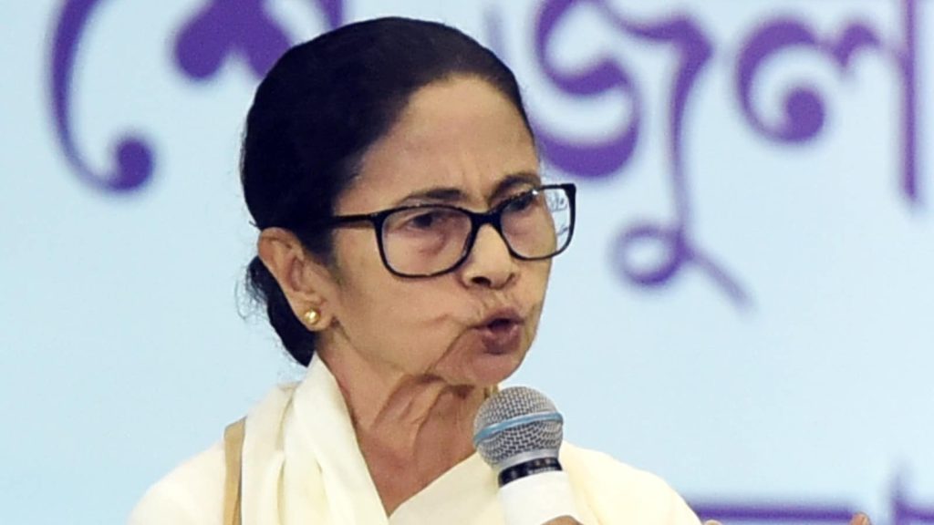 ममता बनर्जी ने आदिवासी बहुल क्षेत्र में लगभग तीन किलोमीटर की पदयात्रा की,...