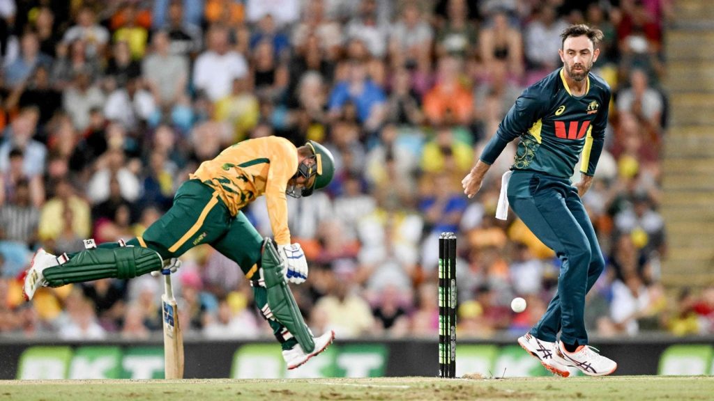 ऑस्ट्रेलिया के स्टार ऑलराउंडर ग्लेन मैक्सवेल को टी-20 अंतरराष्ट्रीय में 2,500...