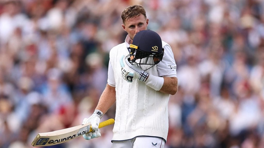 ભૂતપૂર્વ ઇંગ્લેંડ ક્રિકેટર મોન્ટી પેનેસર માને છે કે રુટ ટેસ્ટમાં … इंग्लैंड के पूर्व क्रिकेटर मोंटी पनेसर का मानना है कि जो रूट टेस्ट में...