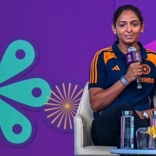 भारतीय महिला क्रिकेट टीम की कप्तान हरमनप्रीत कौर ने एकदिवसीय विश्व कप से...